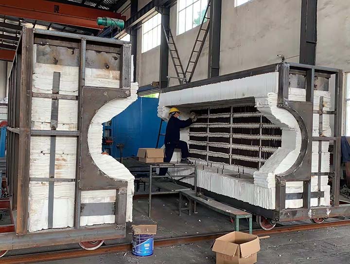 臺車爐施工現場